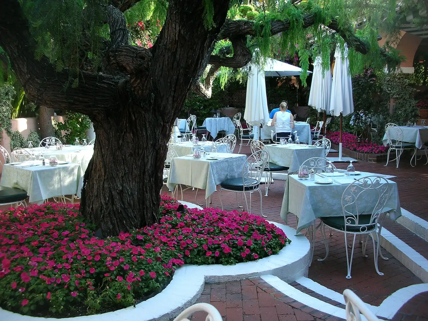 The patio at the Polo Lounge