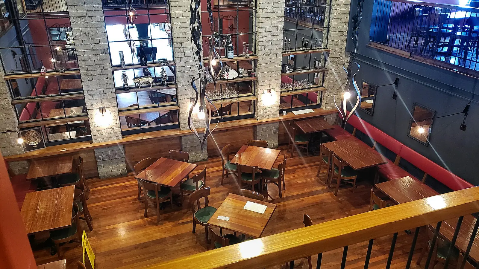 The dining room at République